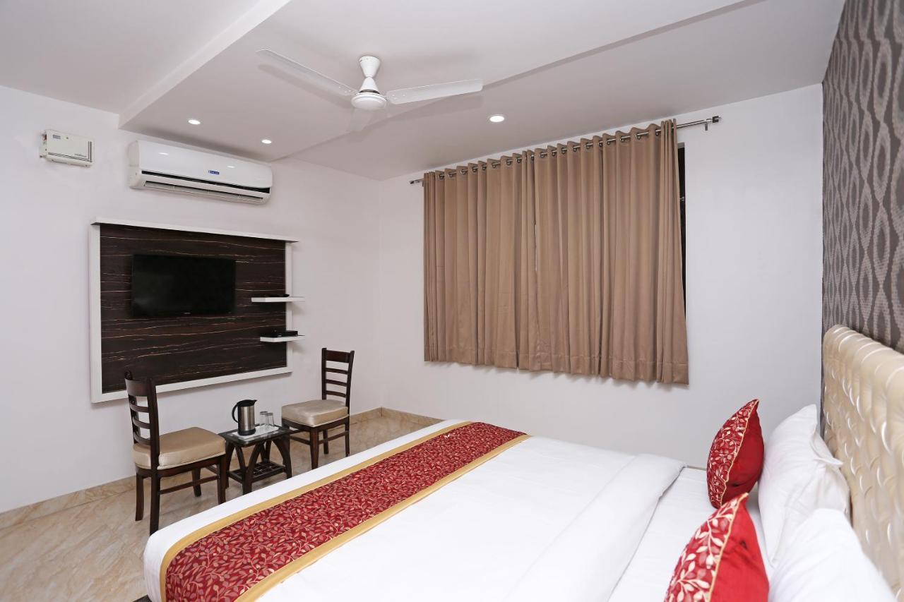 Capital O 10060 Hotel The Leaf Lucknow Zewnętrze zdjęcie