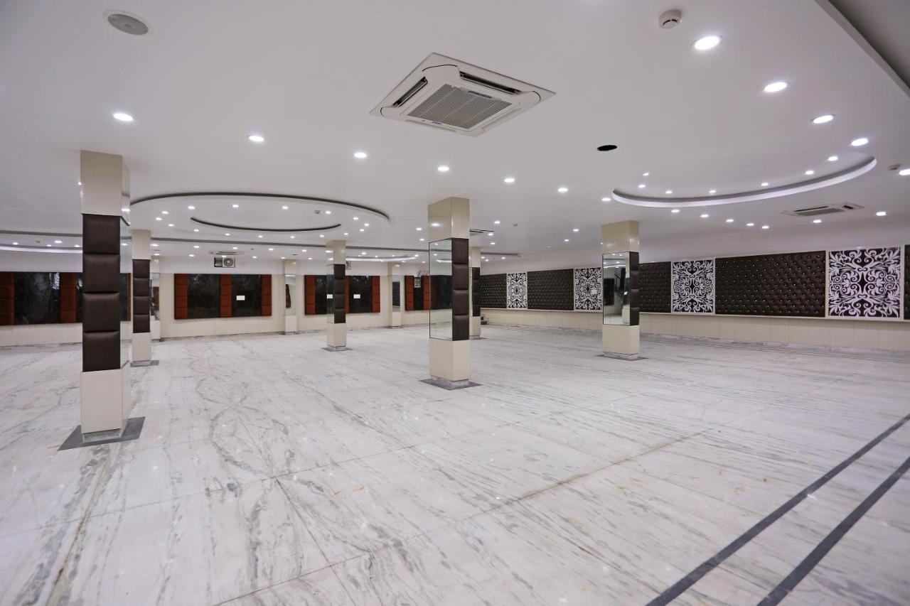 Capital O 10060 Hotel The Leaf Lucknow Zewnętrze zdjęcie